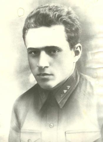 Н.С. Цыганков, секретарь завкома ВЛКСМ (1941 г) Н.С. Цыганков, секретарь завкома ВЛКСМ (1941 г)