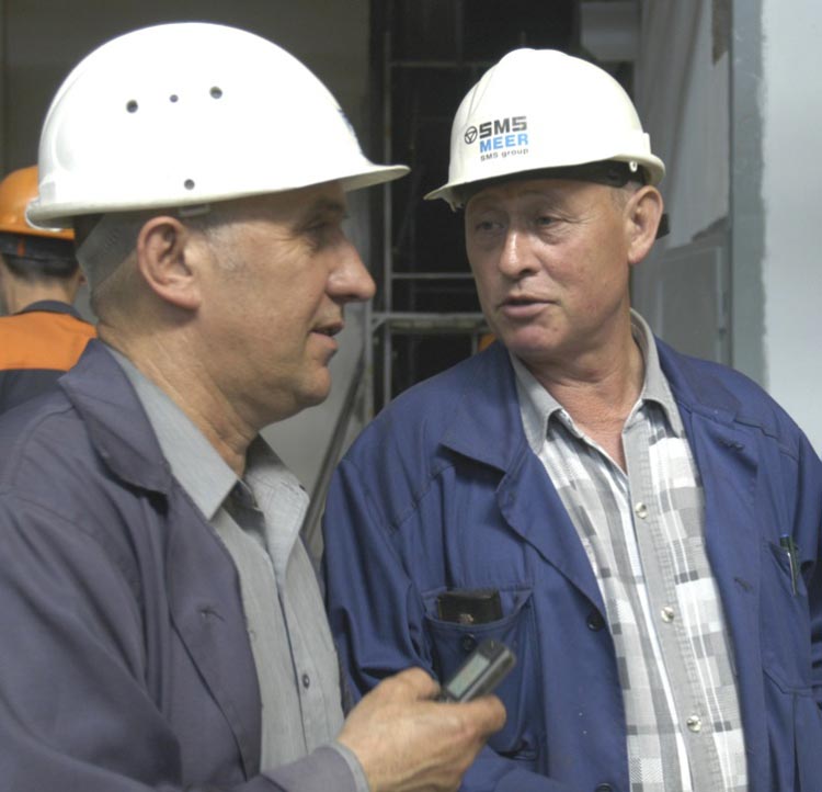 Справа - В.Бова Справа - В.Бова